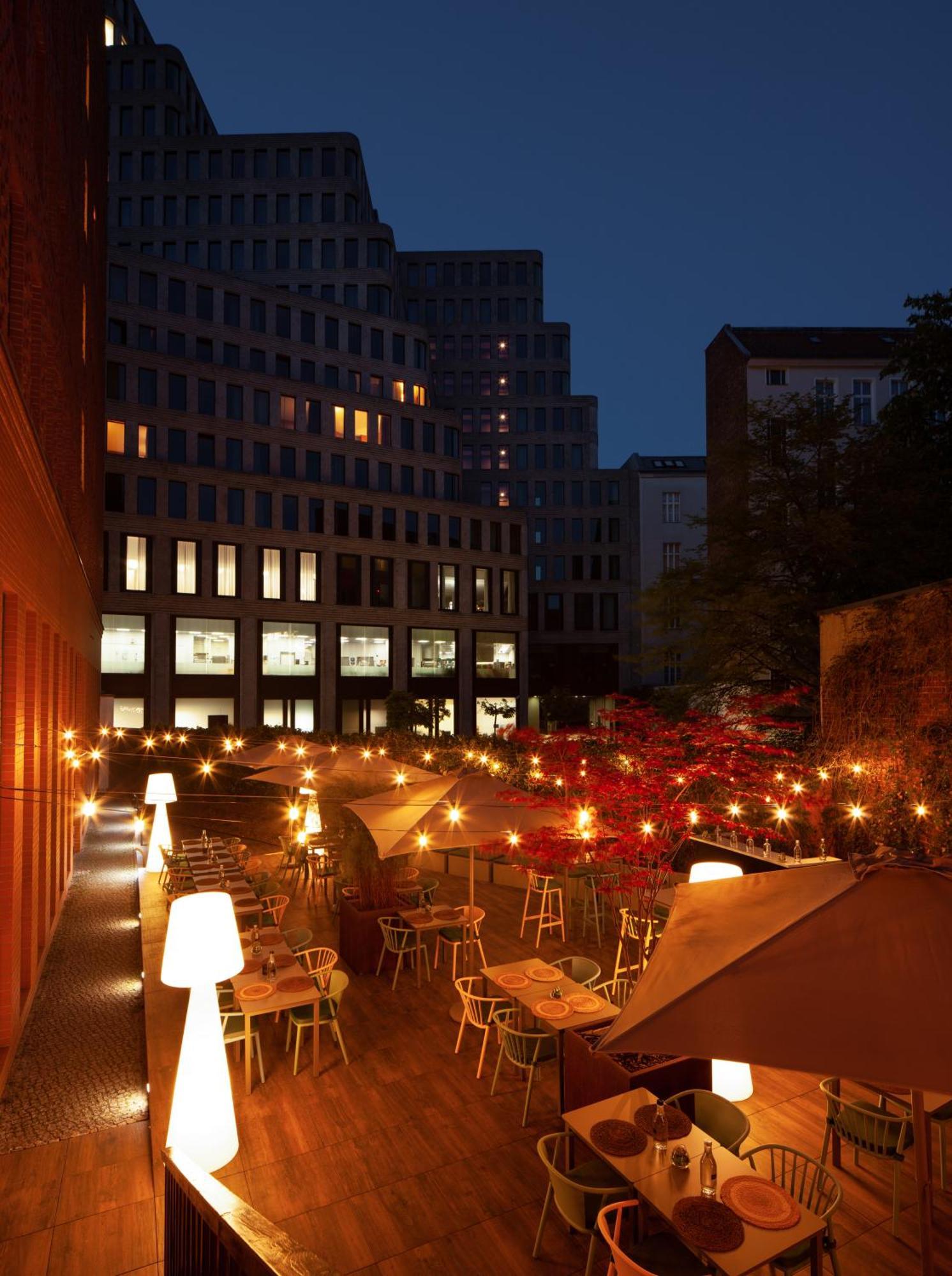 H10 Ku'Damm Lofts Aparthotel Berlin Exterior foto